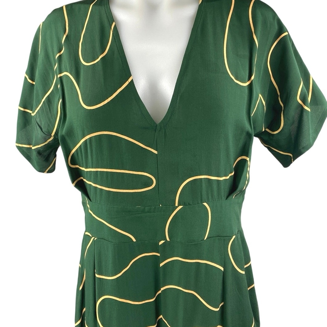 Ali Golden Women's Green Gold Silk Abstract Short Sleeve V Neck Crop Jumpsuit S — image 4 of 6